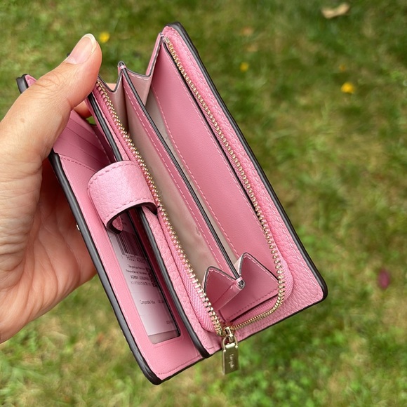 Kate Spade Leila Compact Bifold Wallet Pebble Leather Bright Carnation Pink - Picture 4 of 4